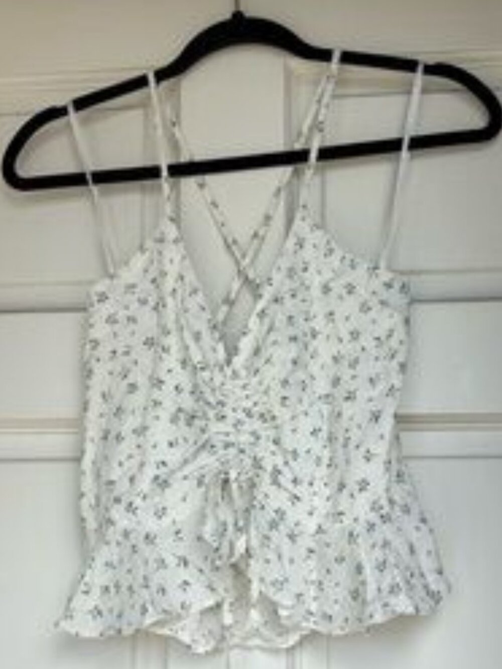Chic White Floral Crop Top.